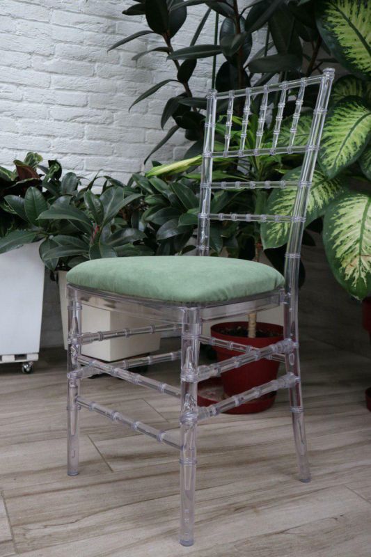 Стілець "Chiavari" білий з рожевим чохлом